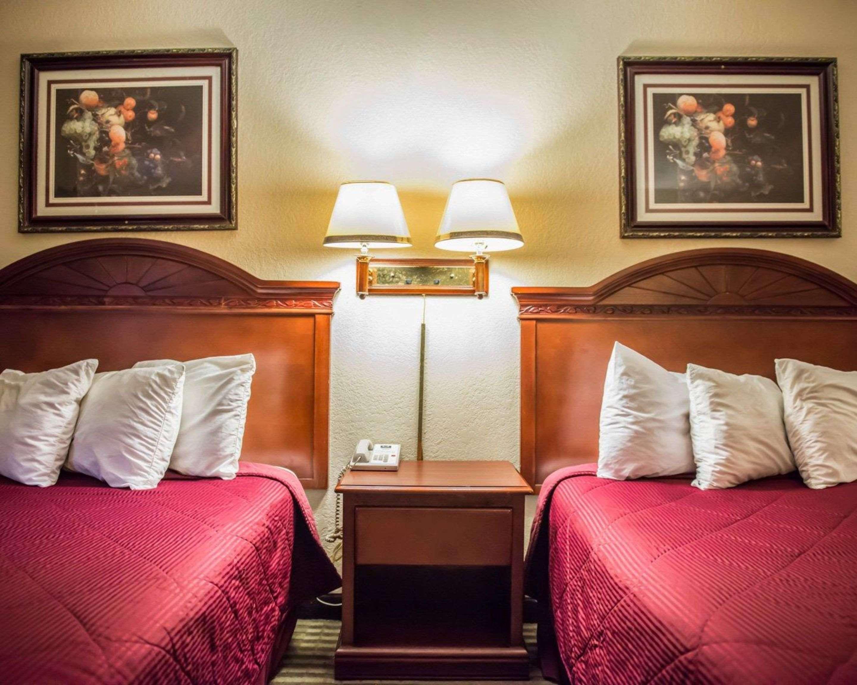 Econo Lodge Panama City Eksteriør billede