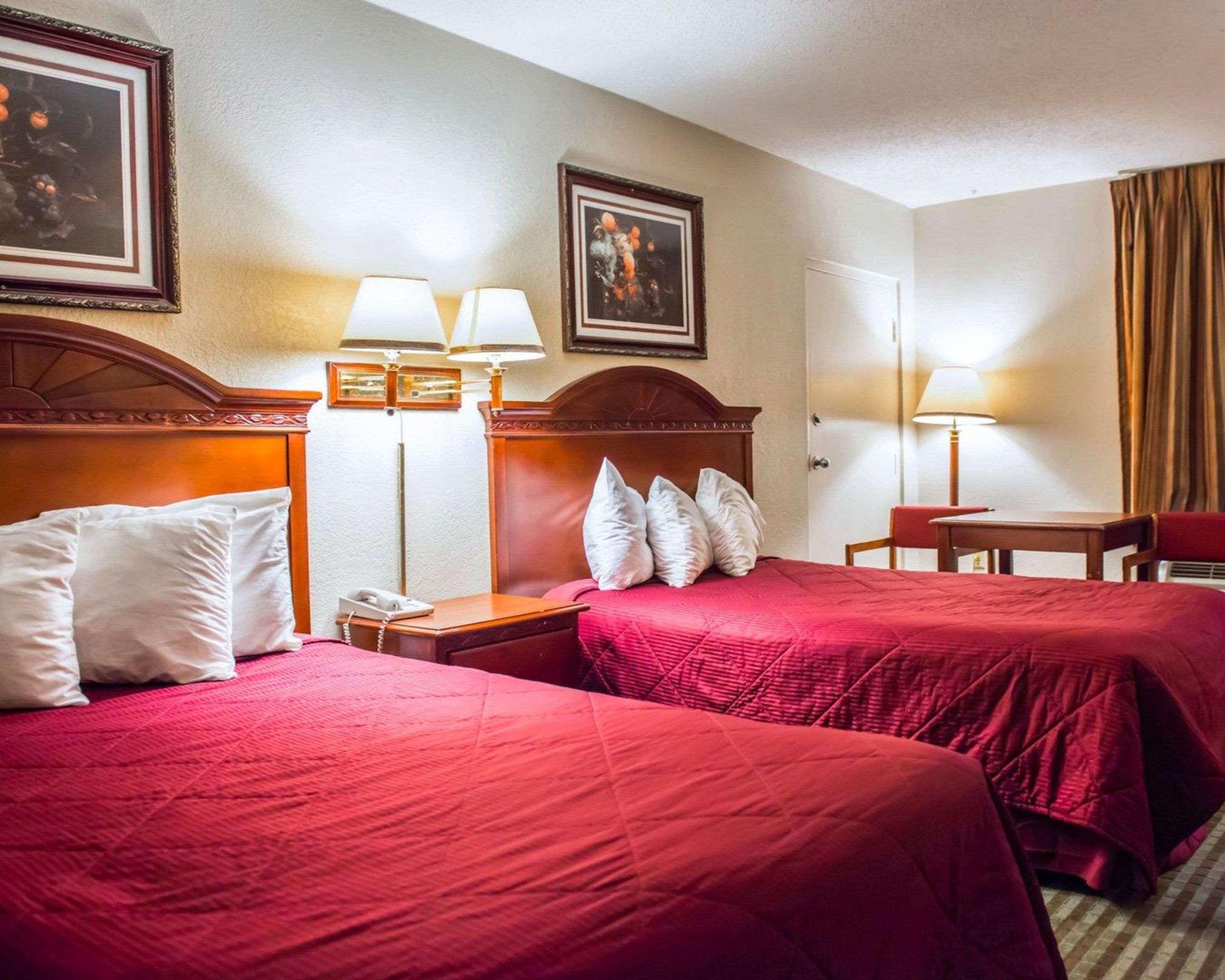 Econo Lodge Panama City Eksteriør billede