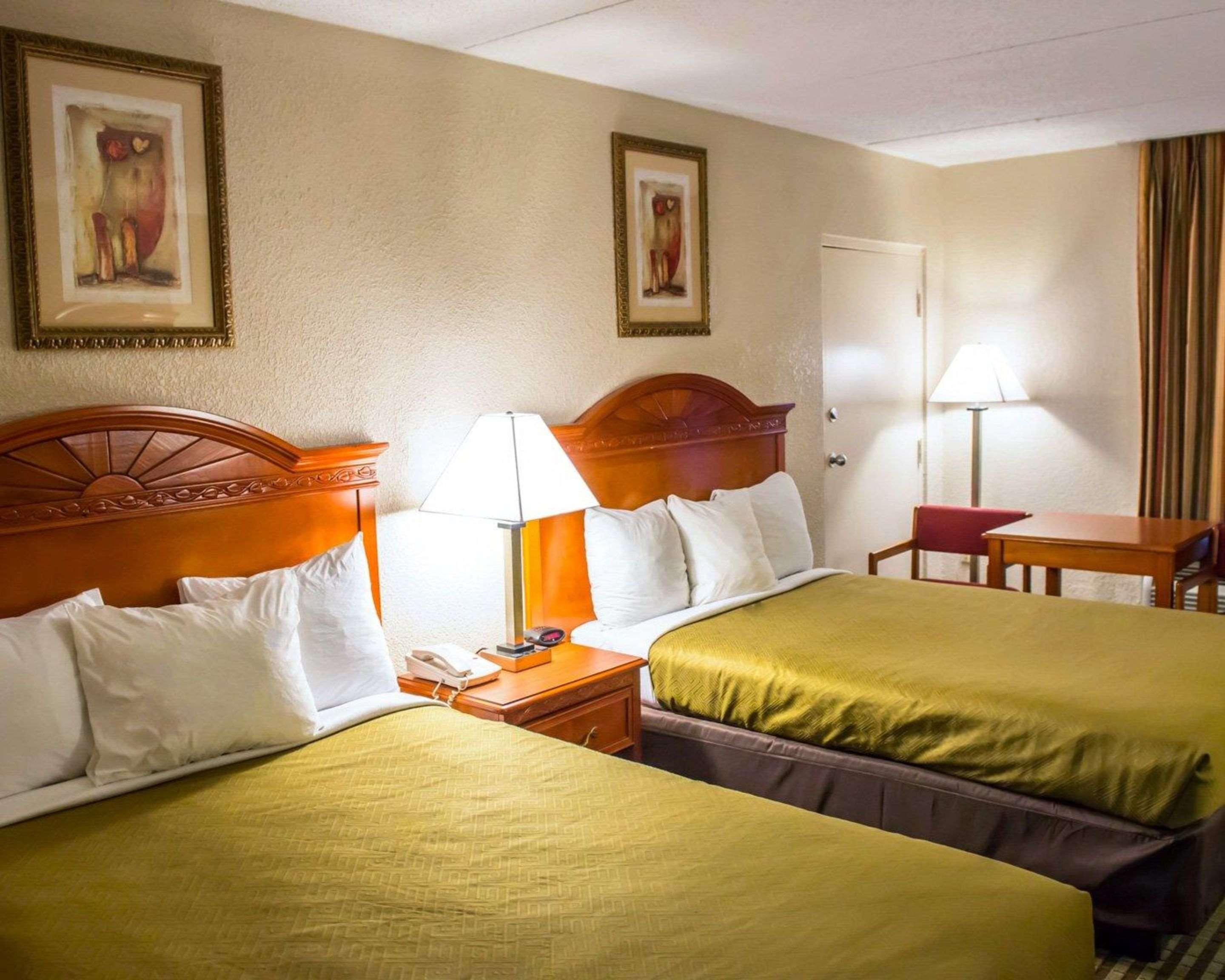 Econo Lodge Panama City Eksteriør billede