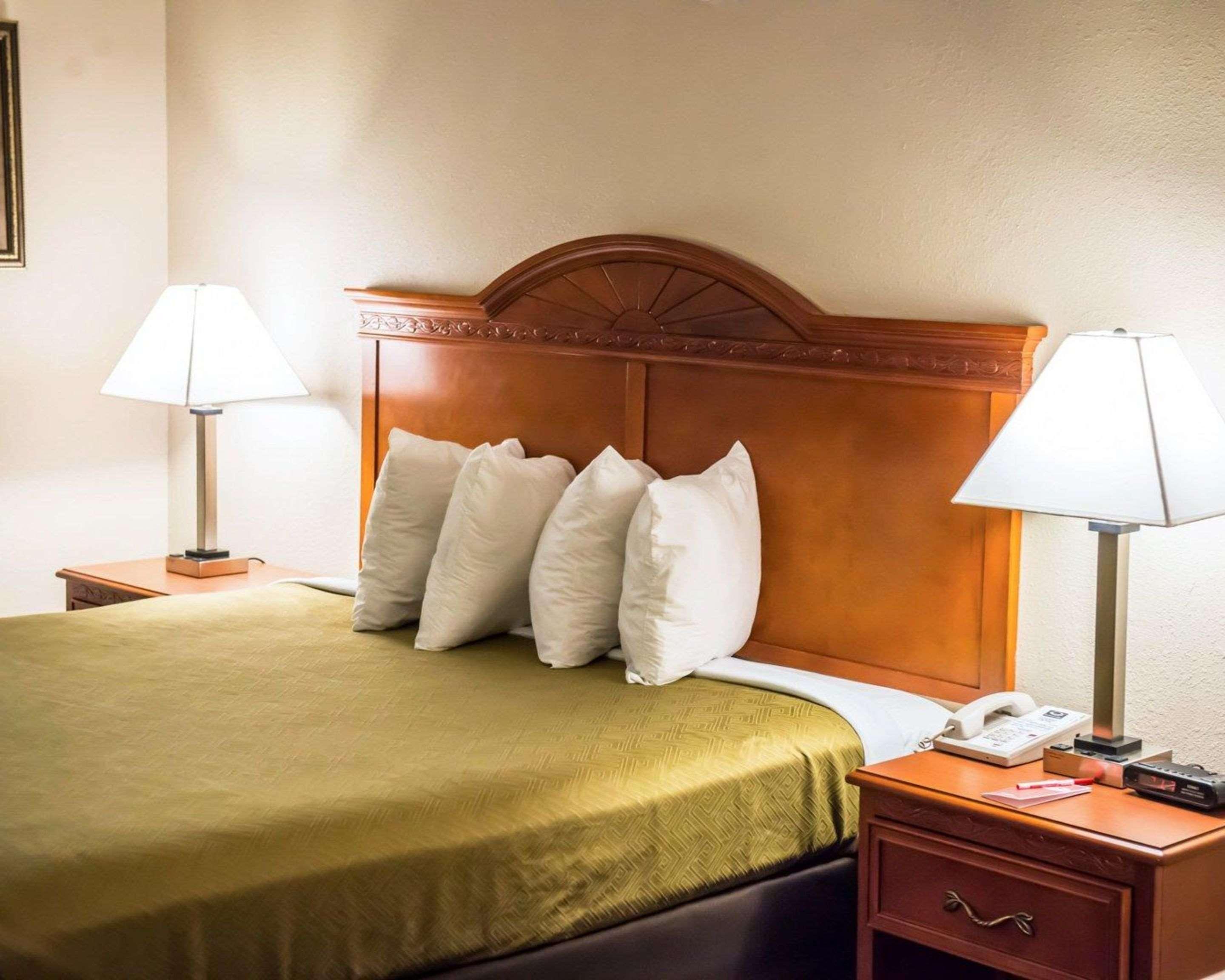 Econo Lodge Panama City Eksteriør billede