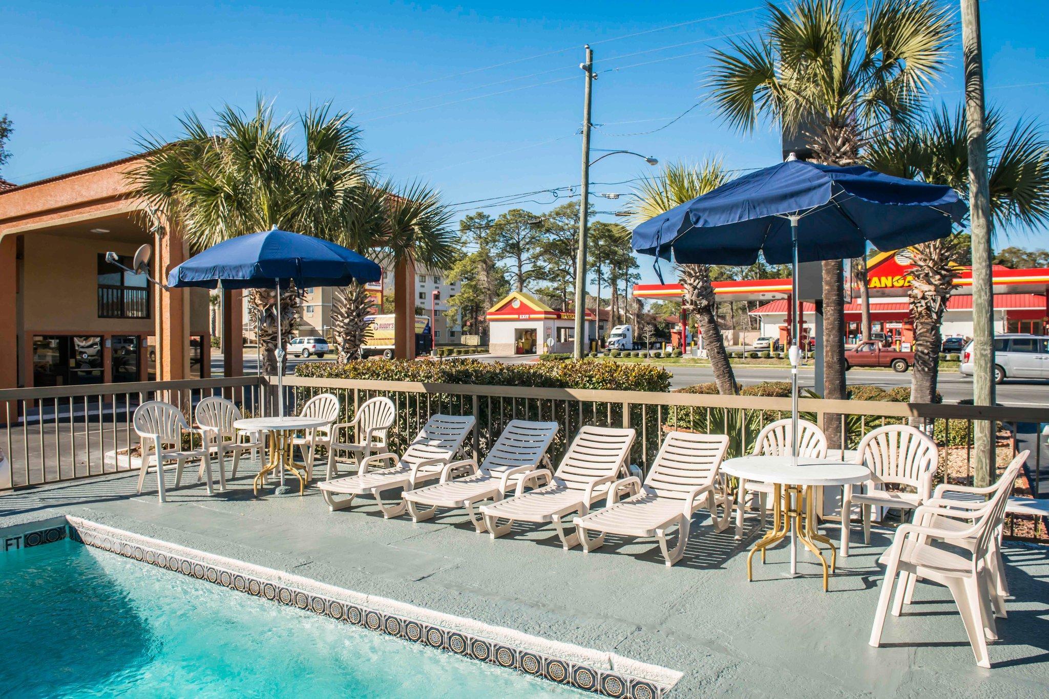 Econo Lodge Panama City Eksteriør billede
