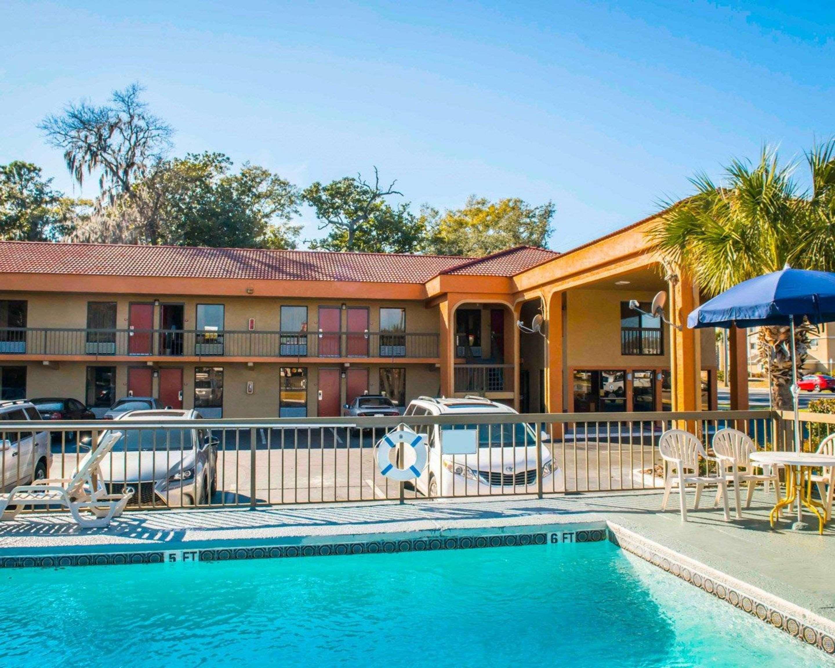 Econo Lodge Panama City Eksteriør billede