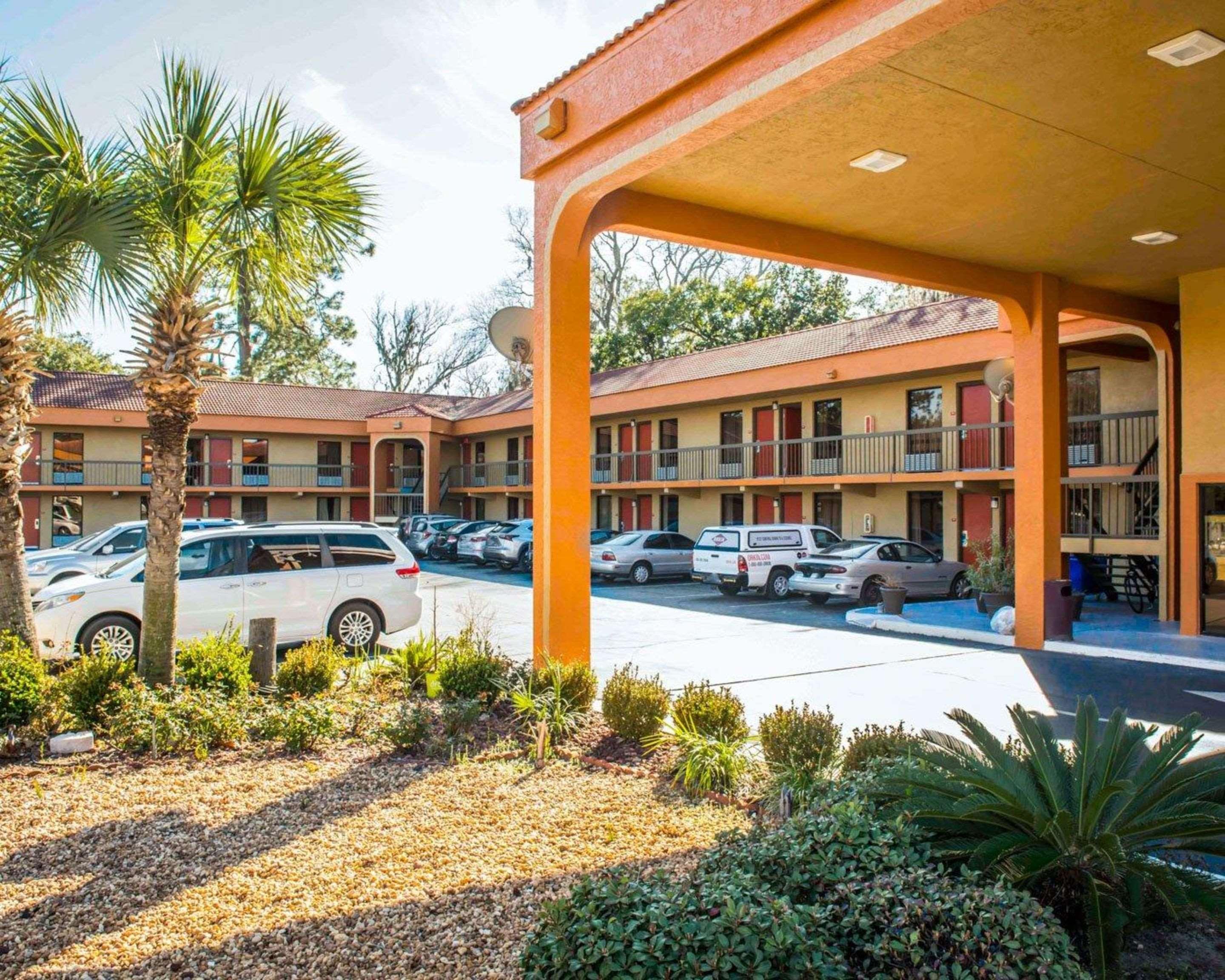 Econo Lodge Panama City Eksteriør billede