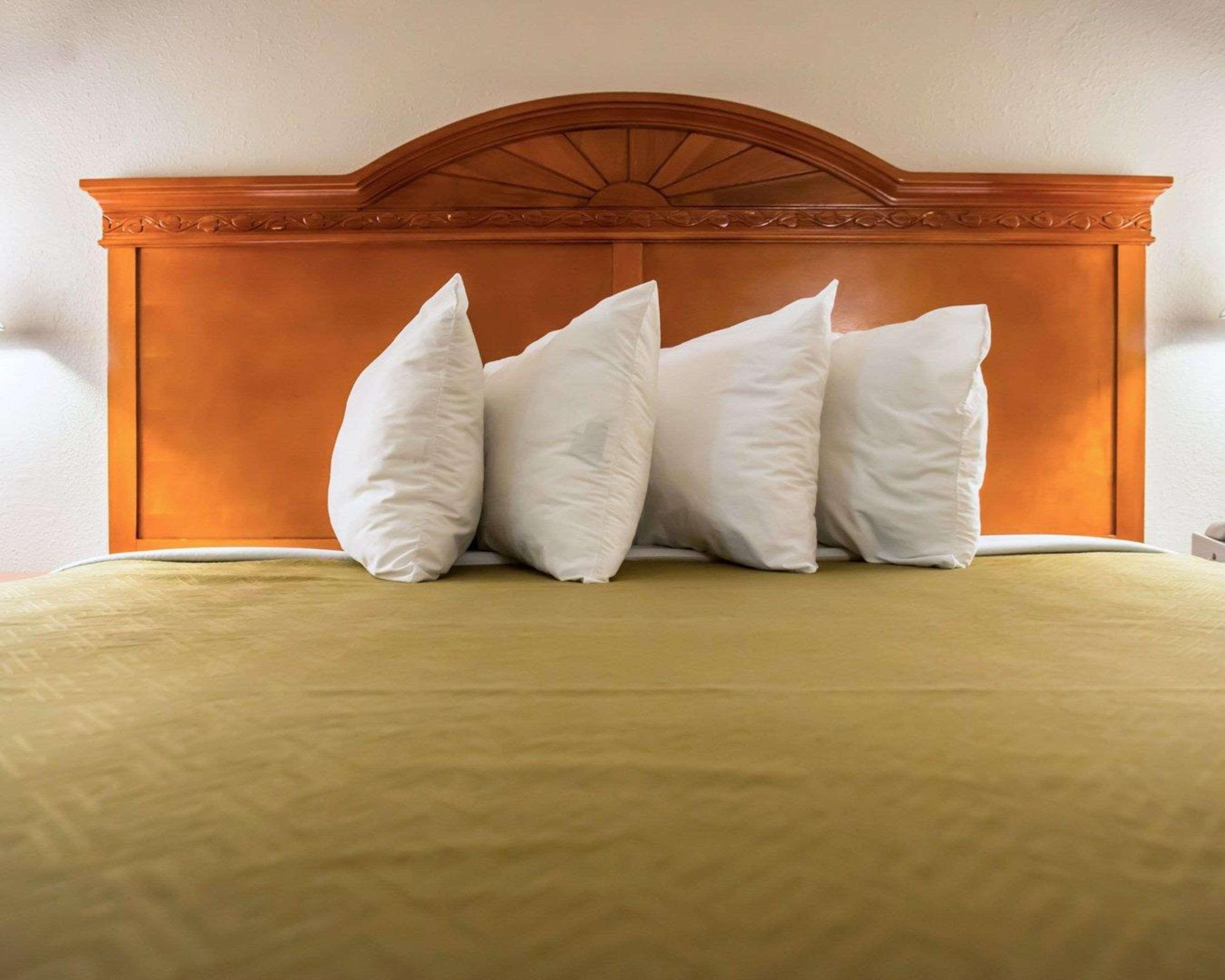 Econo Lodge Panama City Eksteriør billede