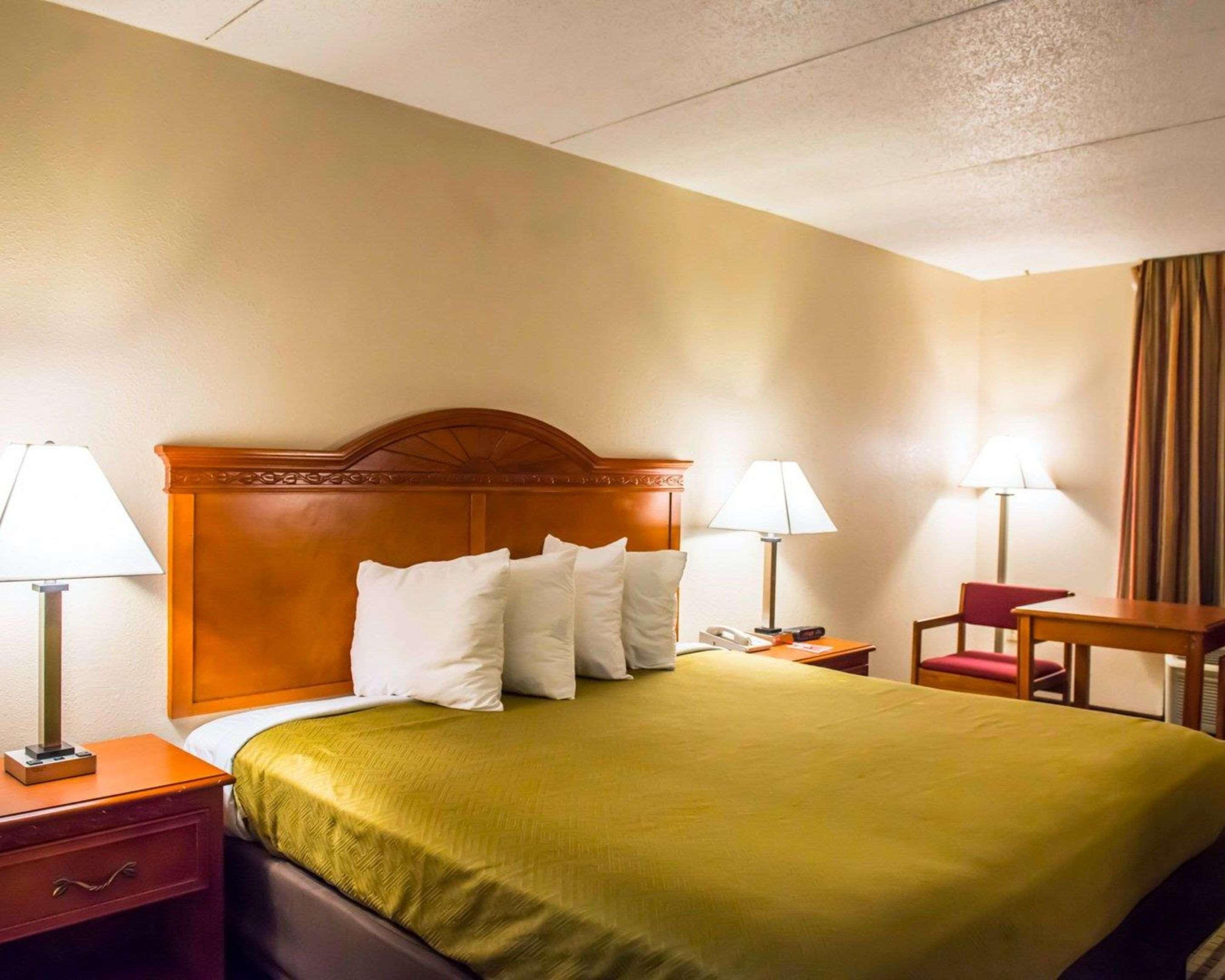 Econo Lodge Panama City Eksteriør billede